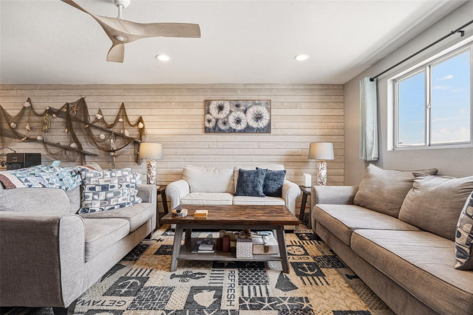 Image 17 of 42 For 22375 Edgewater Drive 224