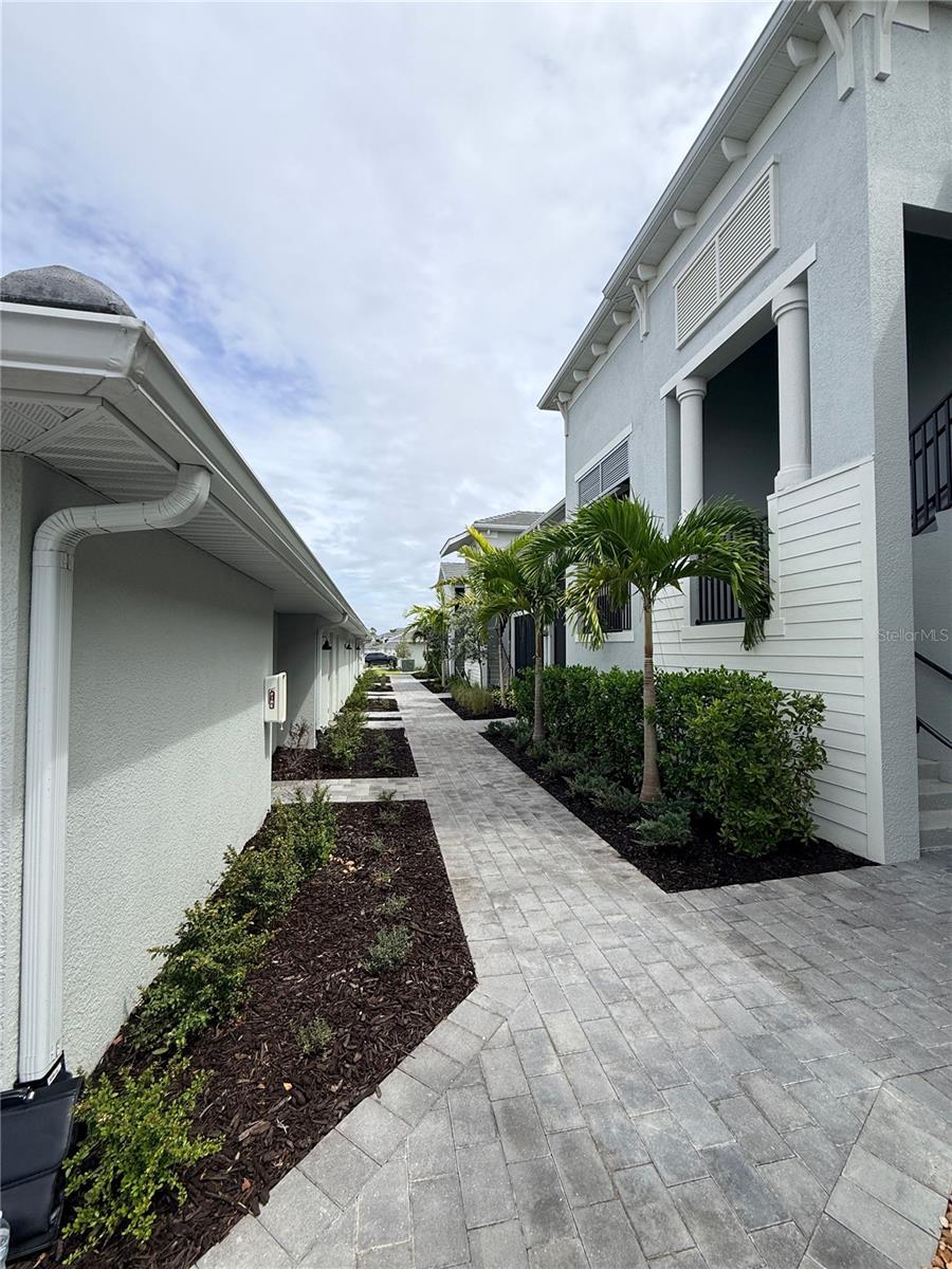 Image 2 of 36 For 15175 Bluffton Lane 724