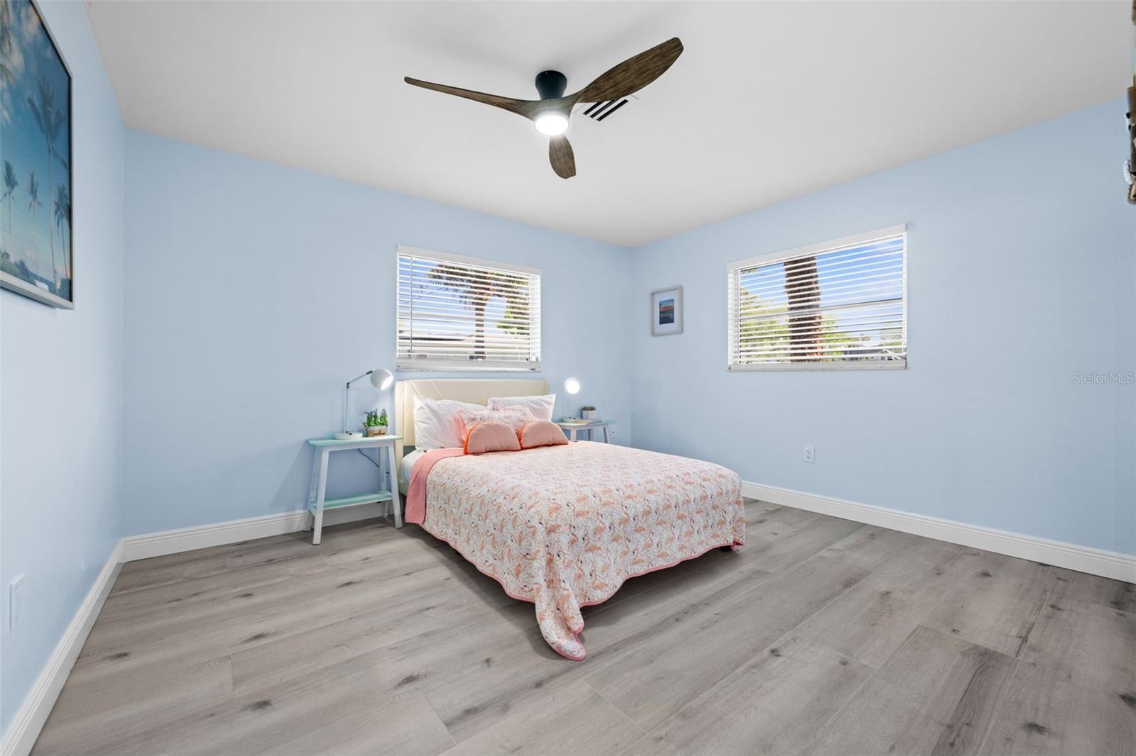 Image 33 of 45 For 604 Madrid Avenue