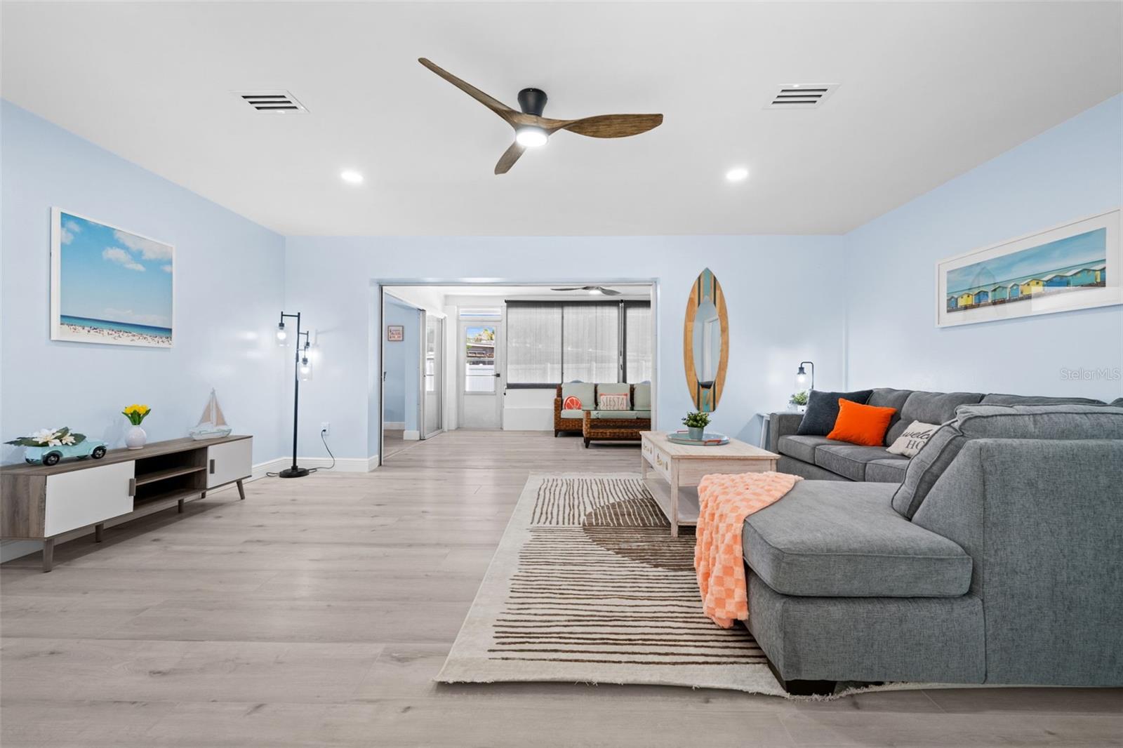 Image 5 of 45 For 604 Madrid Avenue