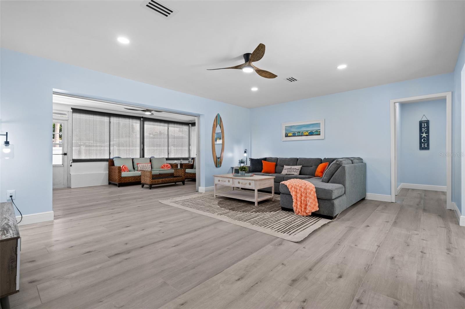 Image 6 of 45 For 604 Madrid Avenue