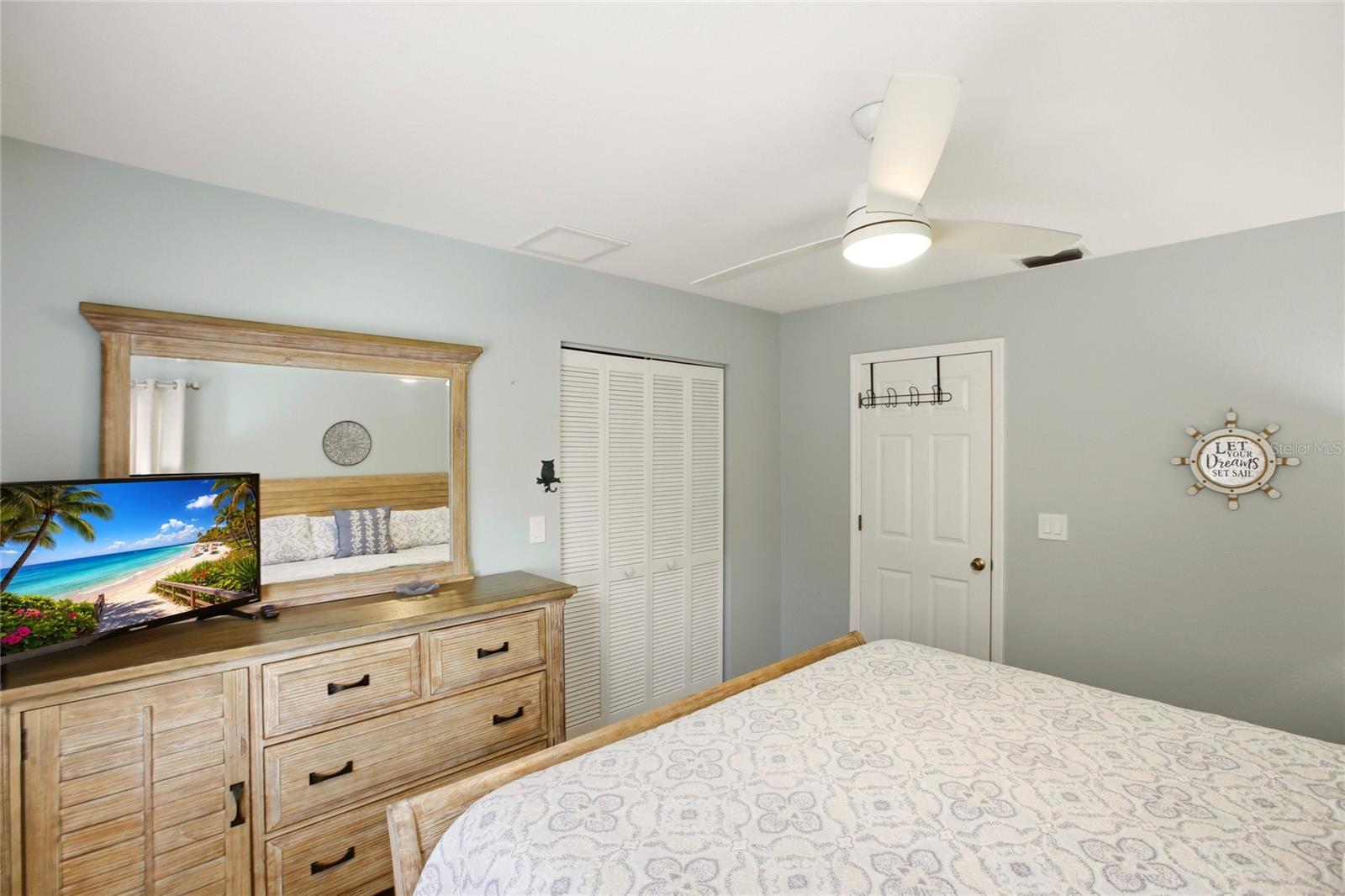 Image 25 of 42 For 1890 Deborah Drive 6