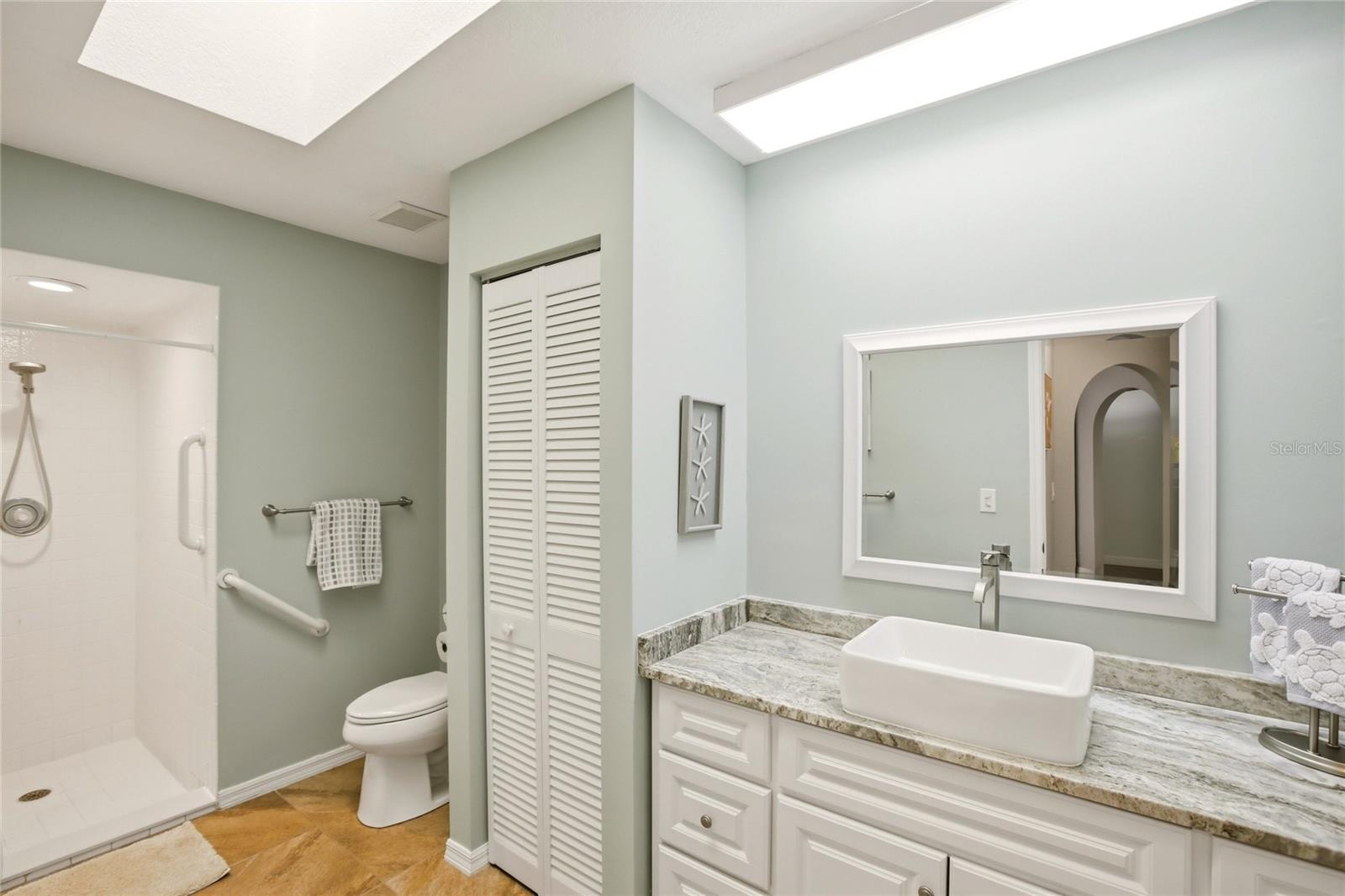 Image 26 of 42 For 1890 Deborah Drive 6