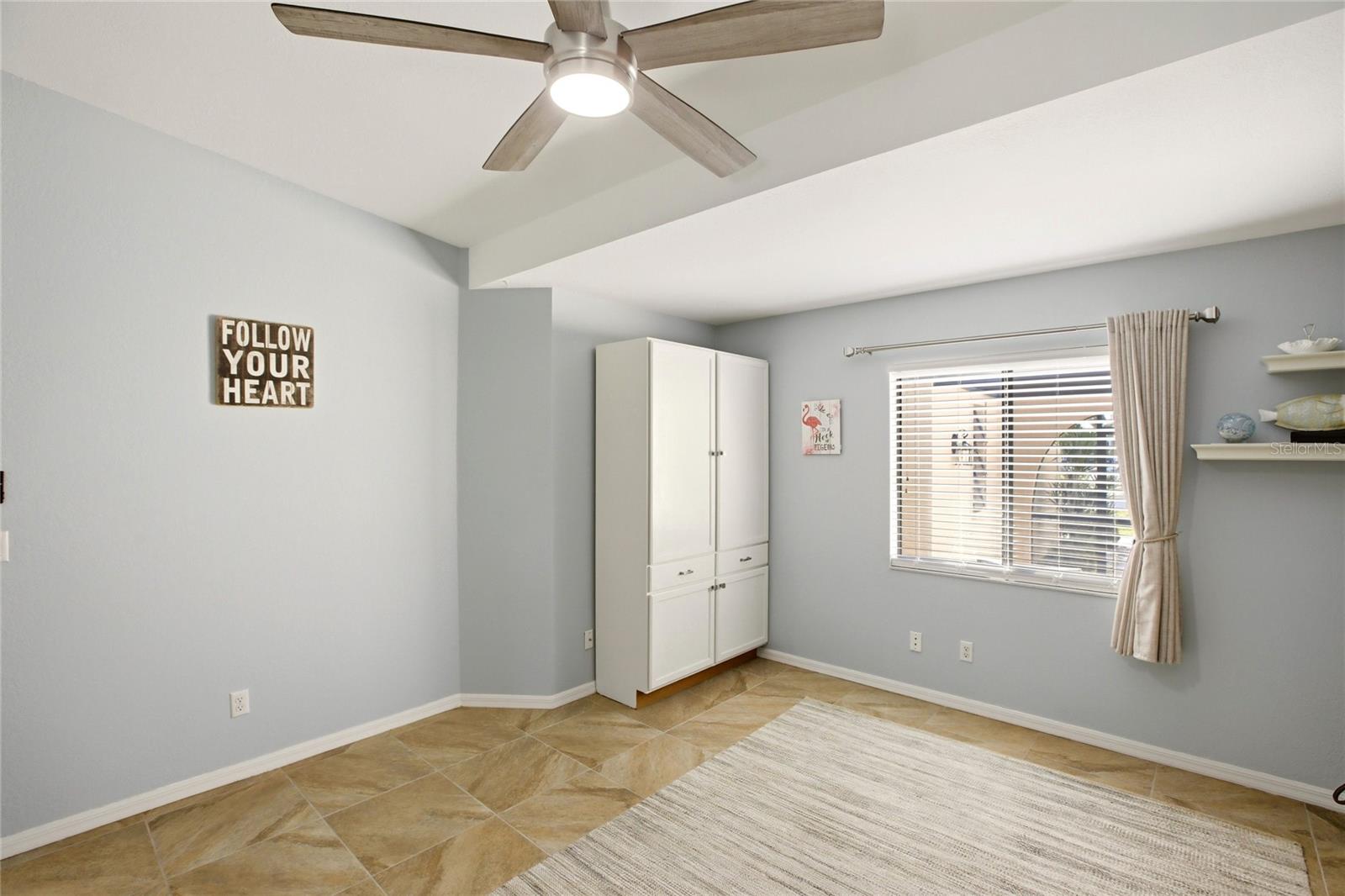 Image 28 of 42 For 1890 Deborah Drive 6