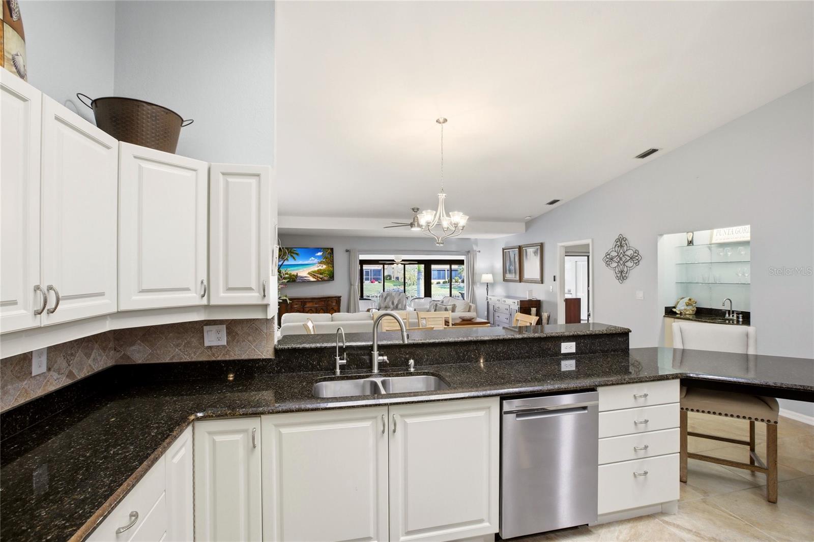 Image 9 of 42 For 1890 Deborah Drive 6