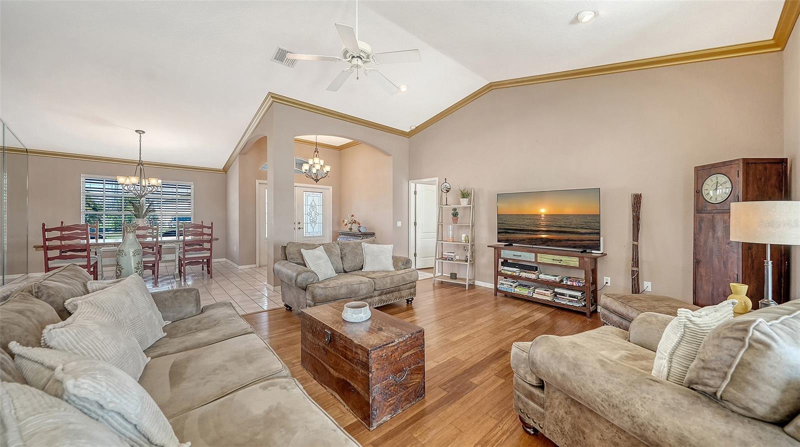 Listing photo id 10 for 2194 Peterborough Road