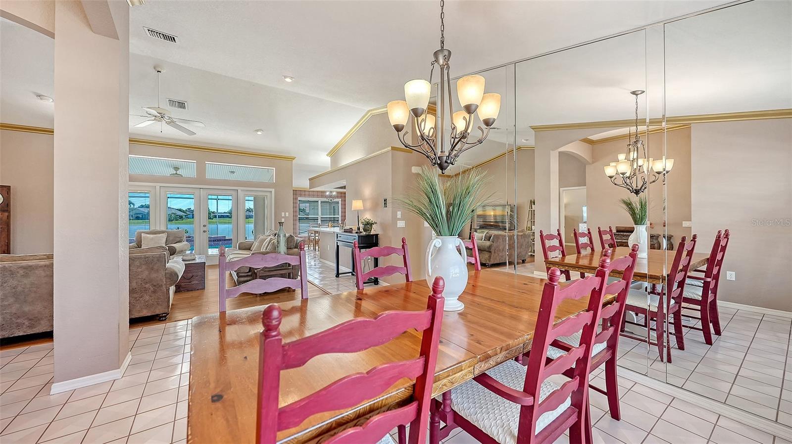 Listing photo id 14 for 2194 Peterborough Road