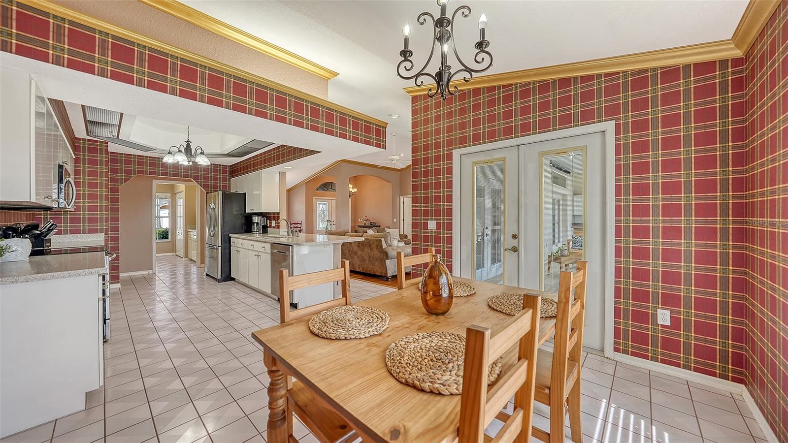 Listing photo id 21 for 2194 Peterborough Road