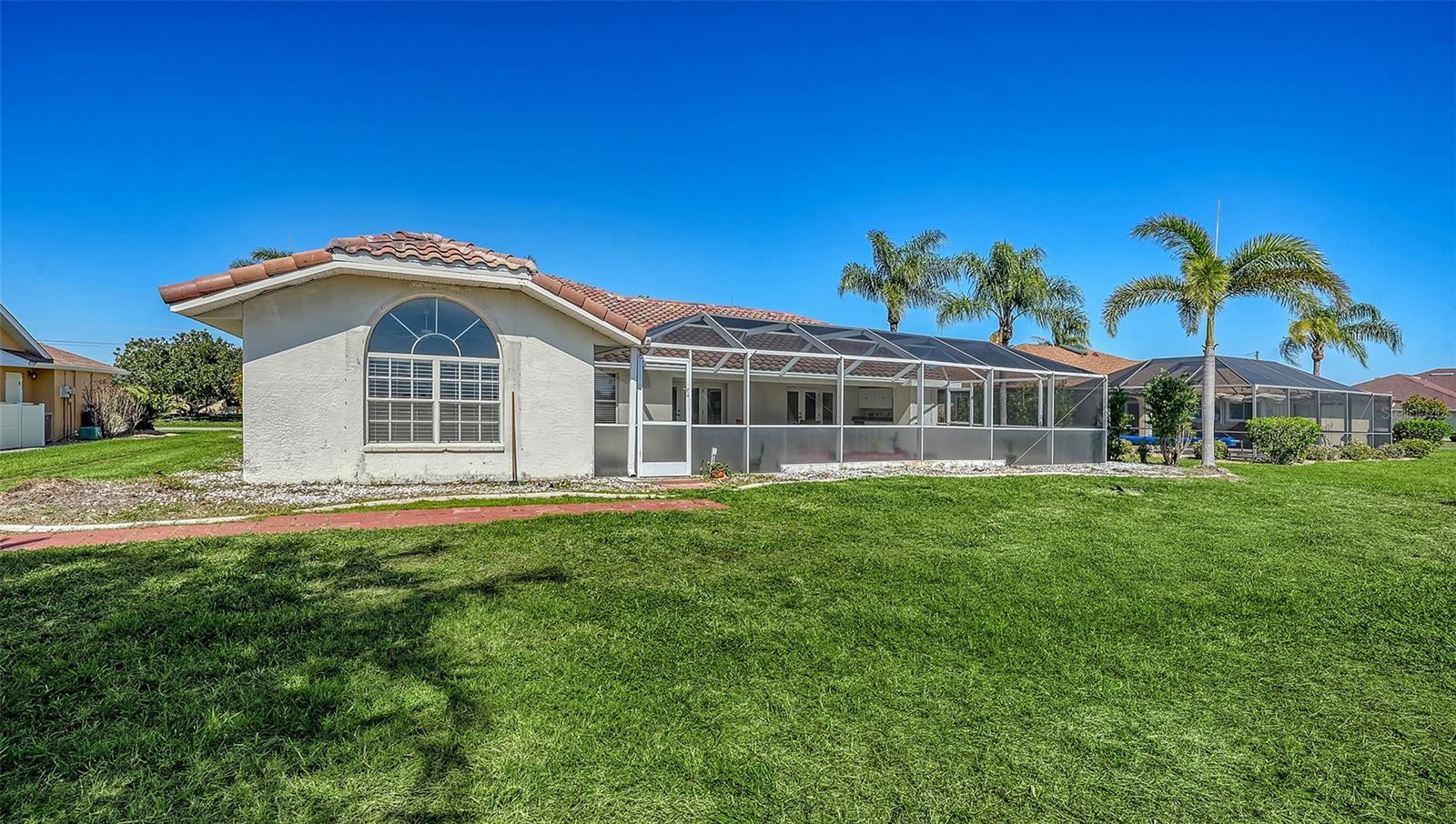 Listing photo id 50 for 2194 Peterborough Road