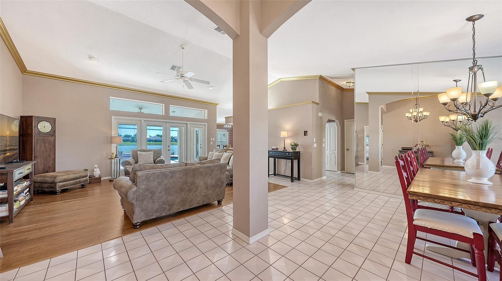 Listing photo id 5 for 2194 Peterborough Road