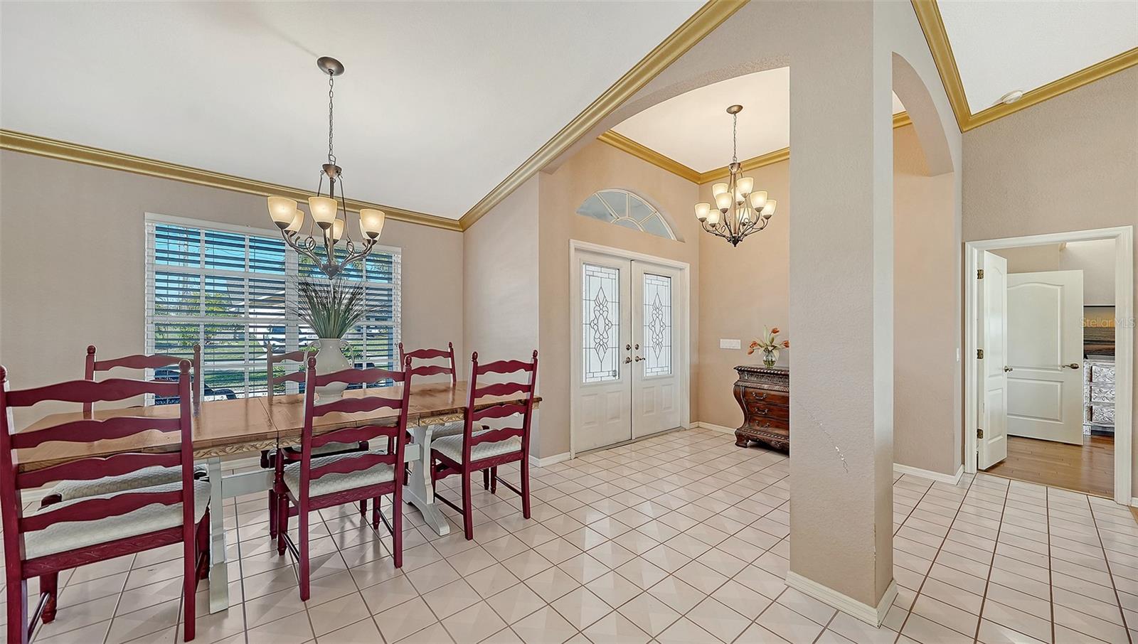 Listing photo id 6 for 2194 Peterborough Road