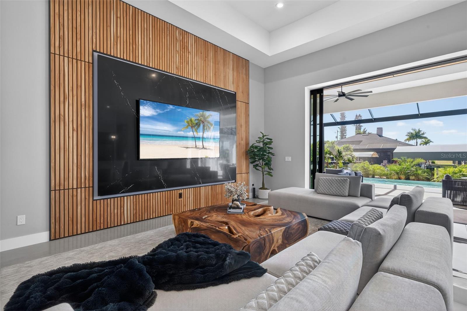 Image 6 of 64 For 2002 18th Avenue