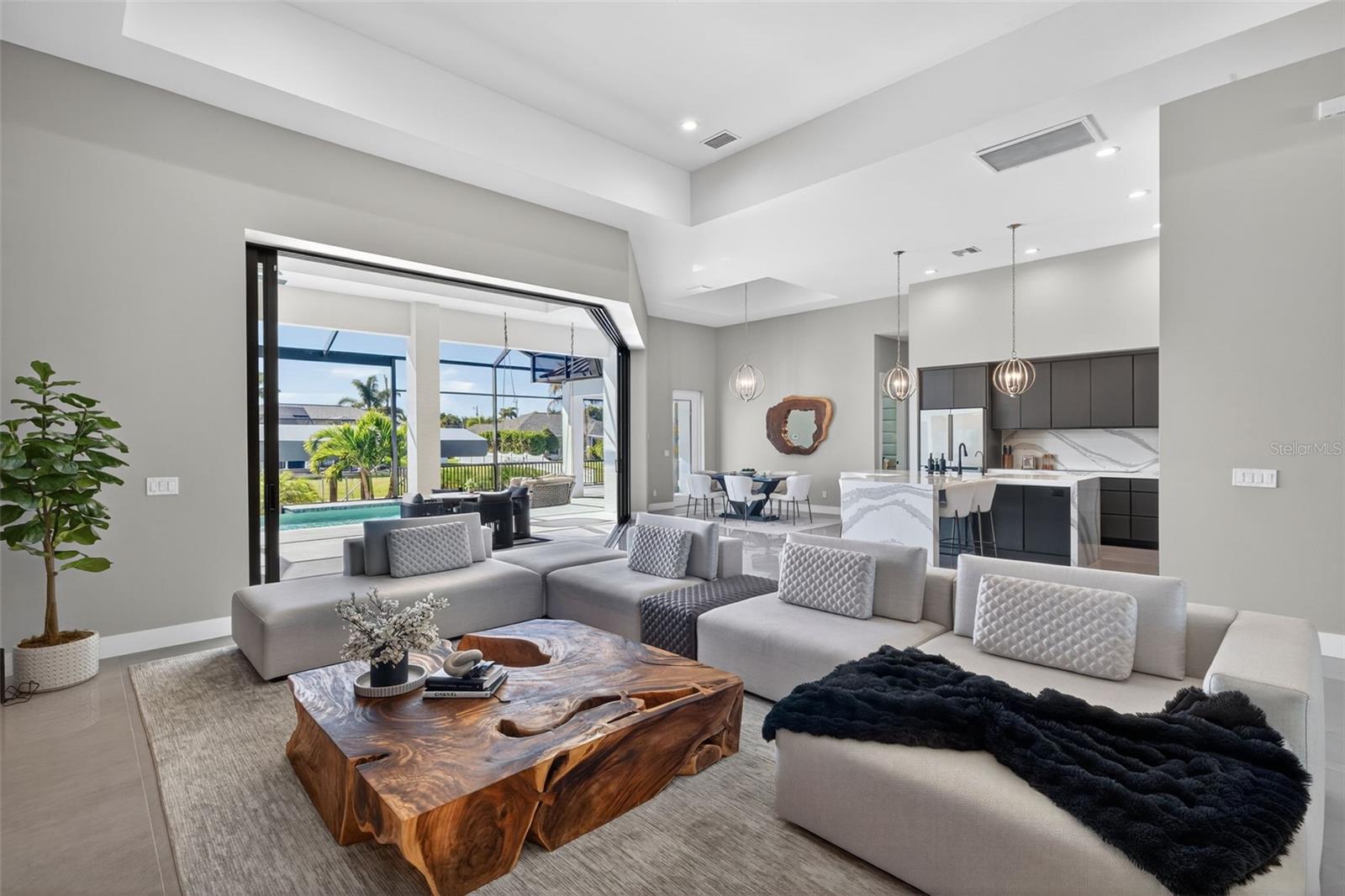 Image 7 of 64 For 2002 18th Avenue