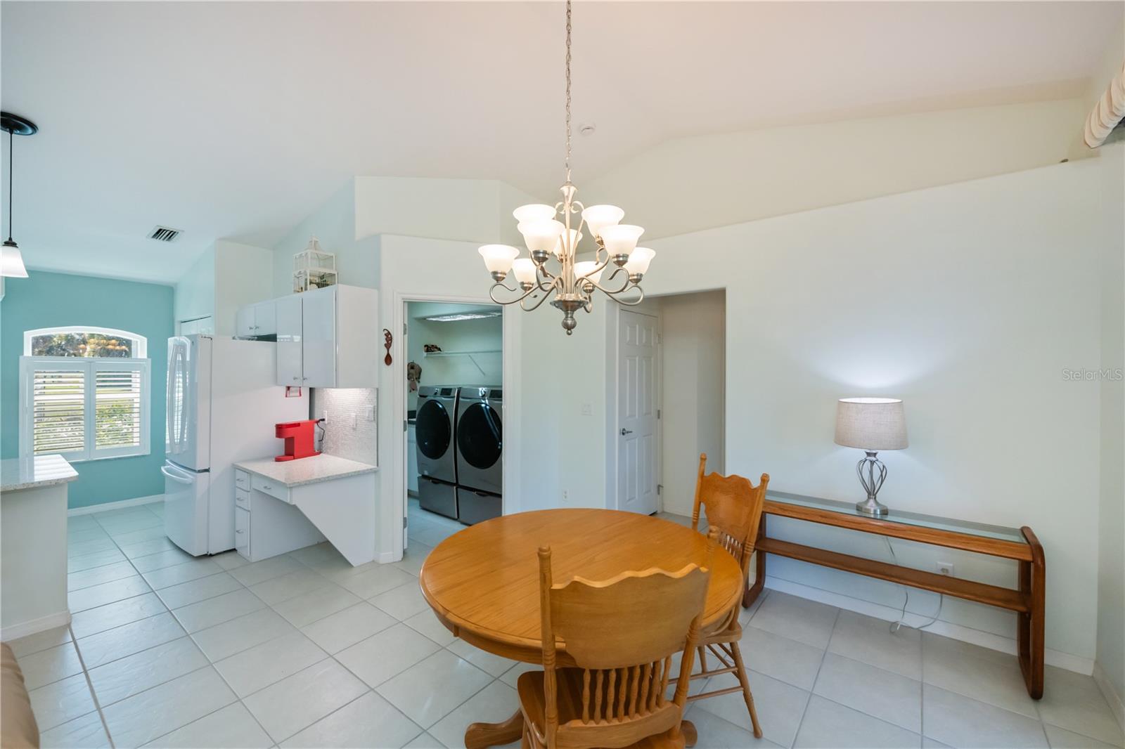 Image 25 of 73 For 409 Boundary Boulevard