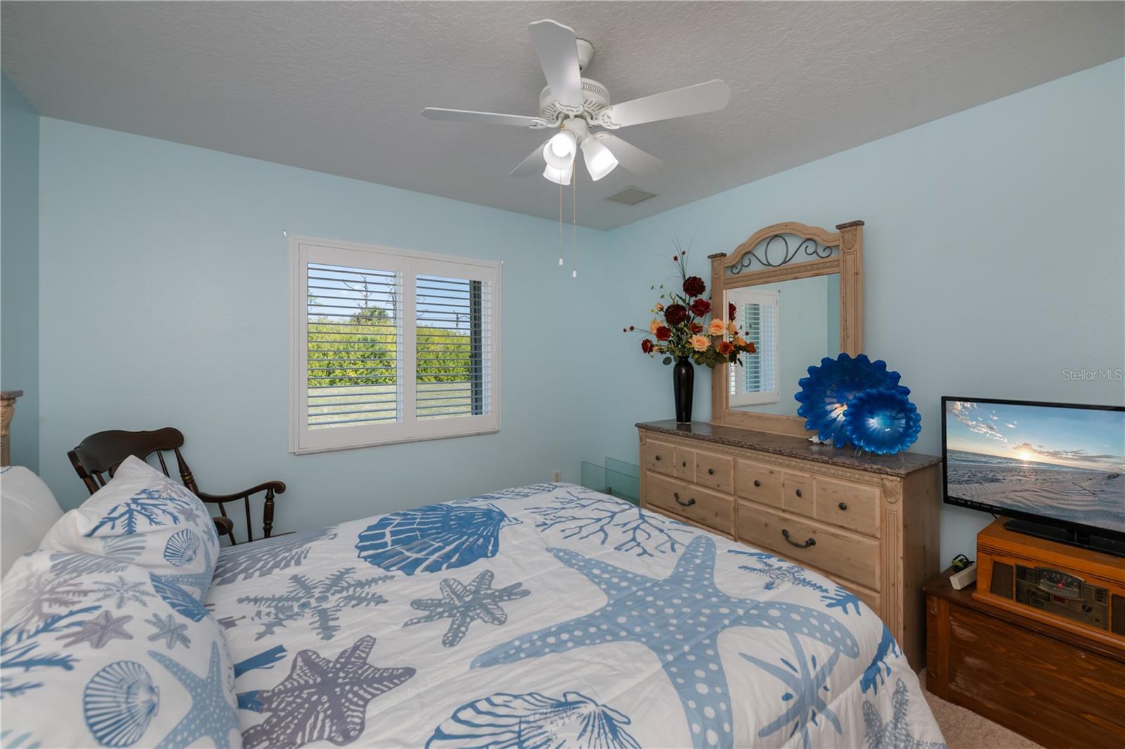 Image 42 of 73 For 409 Boundary Boulevard