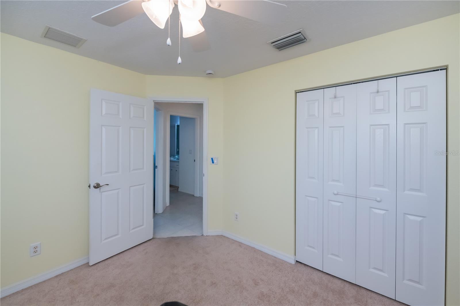 Image 51 of 73 For 409 Boundary Boulevard