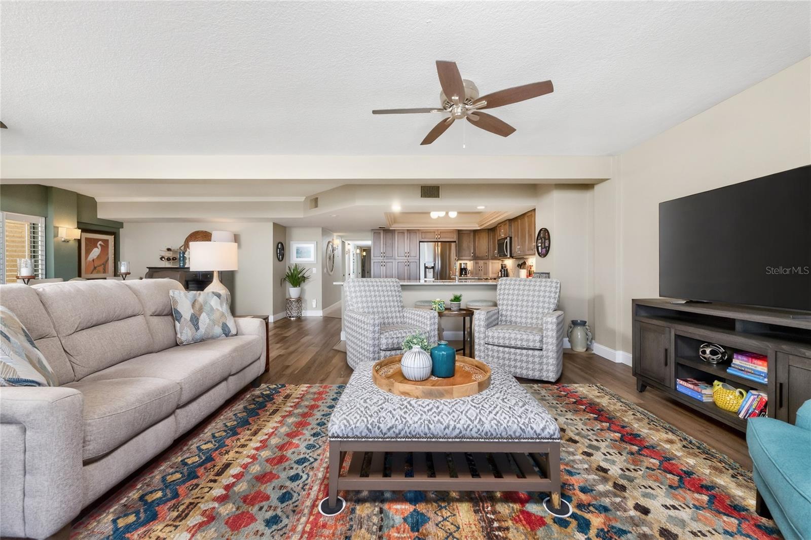 Image 24 of 61 For 1601 Park Beach Circle 6-116