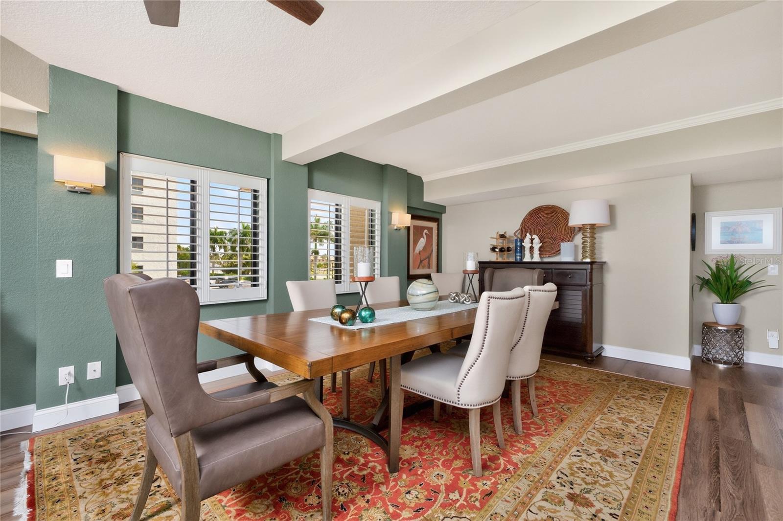 Image 26 of 61 For 1601 Park Beach Circle 6-116