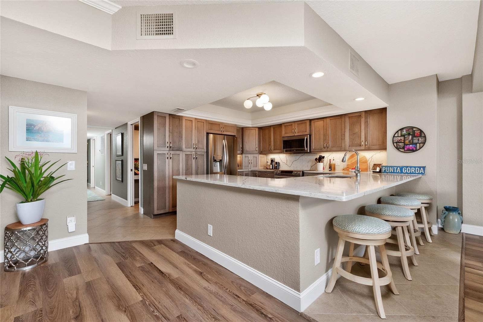 Image 28 of 61 For 1601 Park Beach Circle 6-116