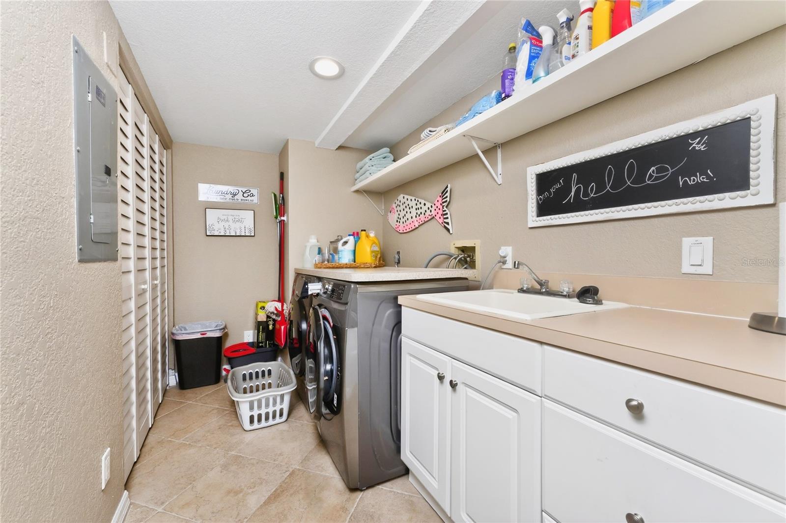 Image 30 of 61 For 1601 Park Beach Circle 6-116