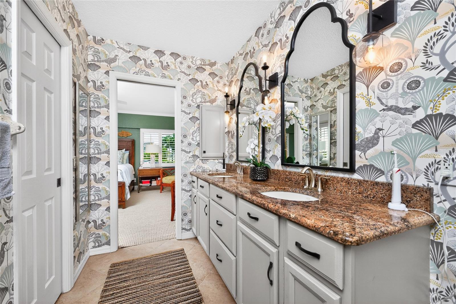 Image 34 of 61 For 1601 Park Beach Circle 6-116