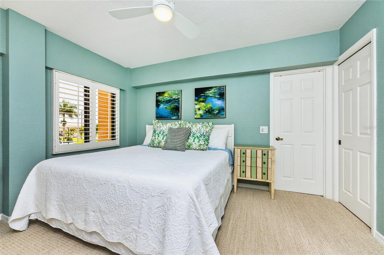 Image 38 of 61 For 1601 Park Beach Circle 6-116