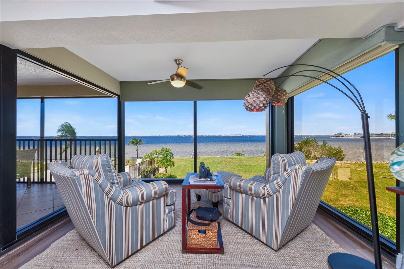 Image 6 of 61 For 1601 Park Beach Circle 6-116