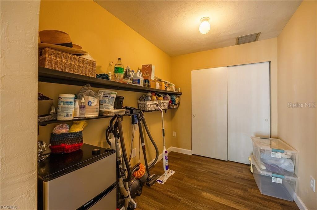 Image 22 of 48 For 238 9th Terrace