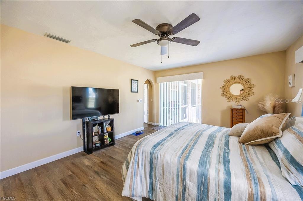 Image 25 of 48 For 238 9th Terrace