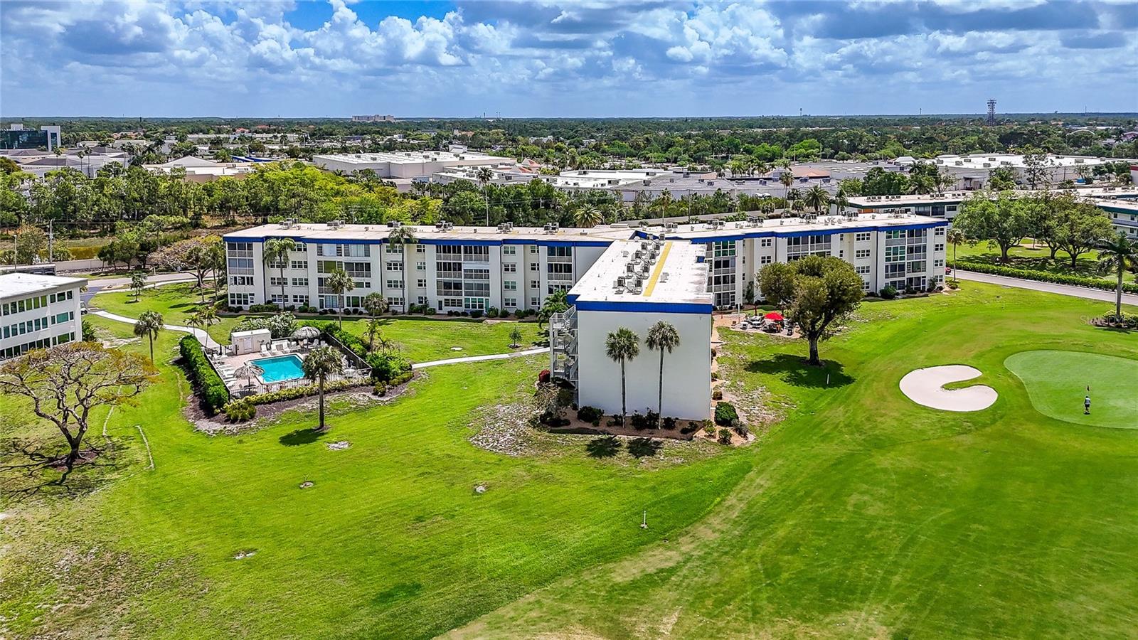 Image 16 of 48 For 6220 Augusta Drive 309