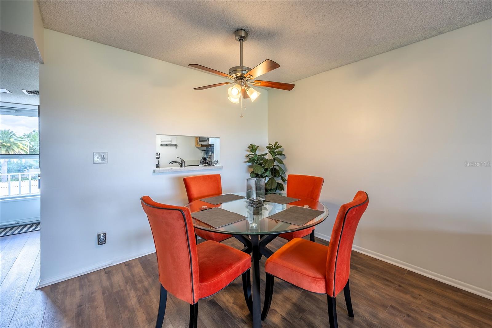 Image 8 of 48 For 6220 Augusta Drive 309