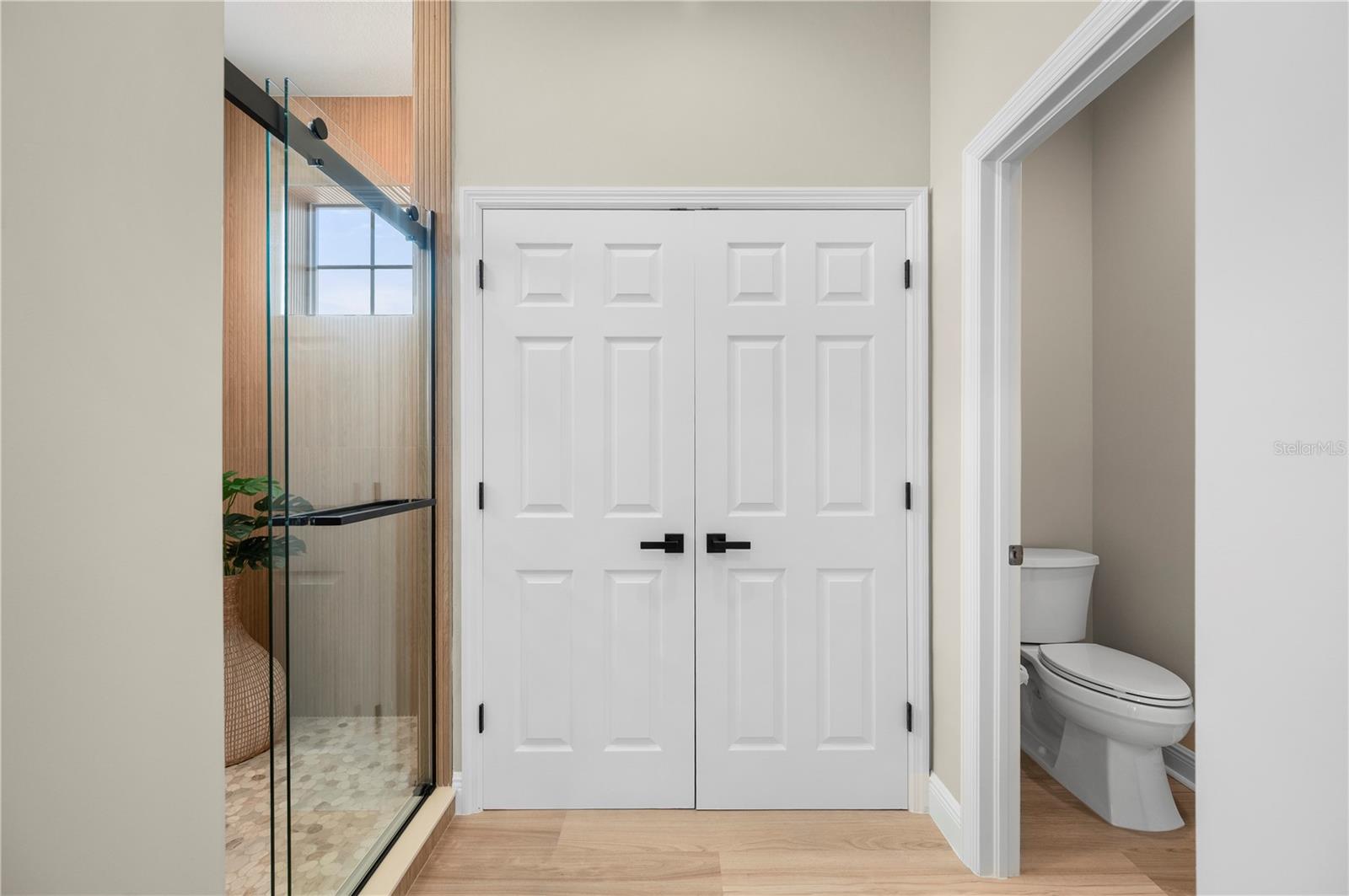 Image 49 of 90 For 24439 Riverfront Drive