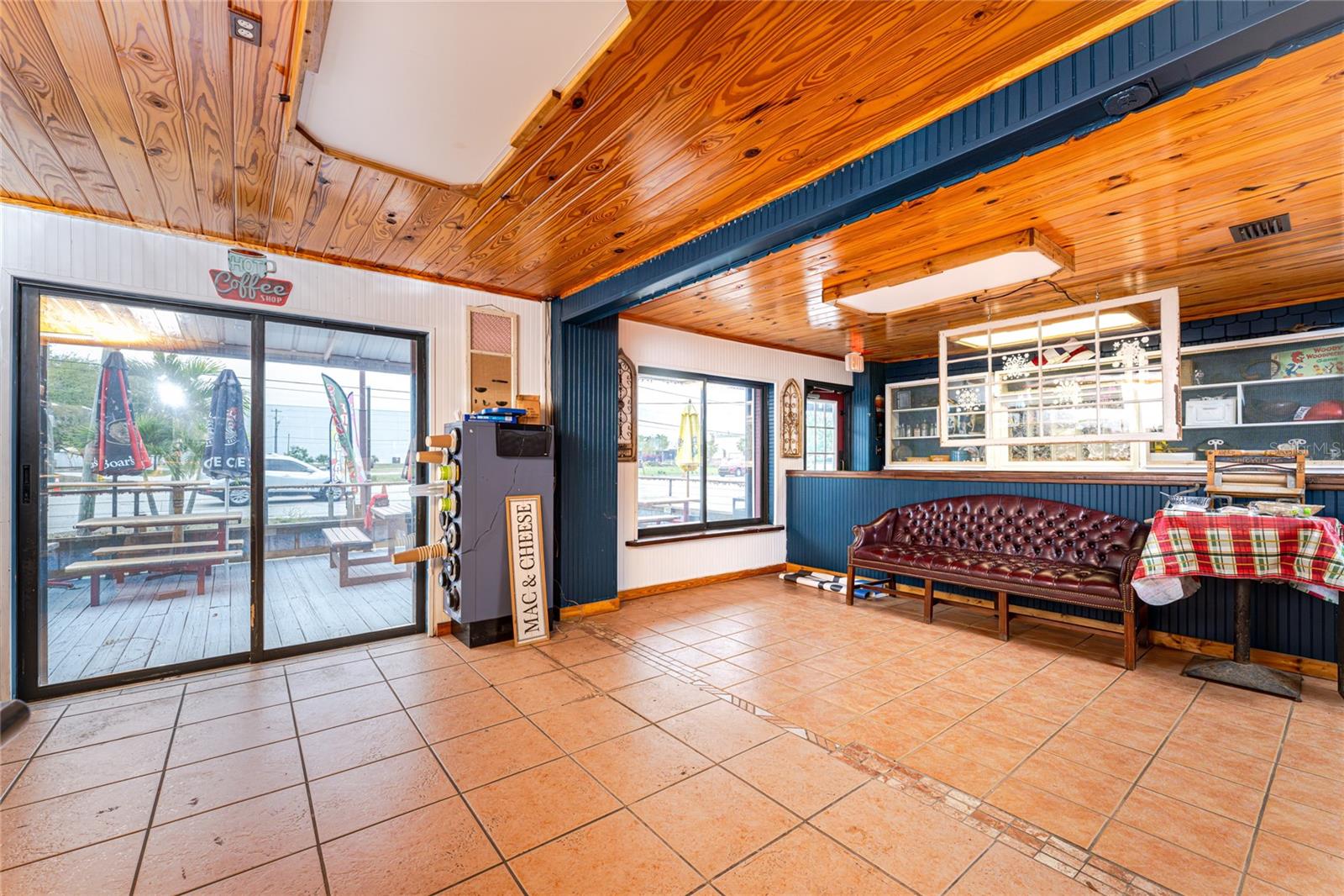 Image 18 of 66 For 23064 Harborview Road A And B An