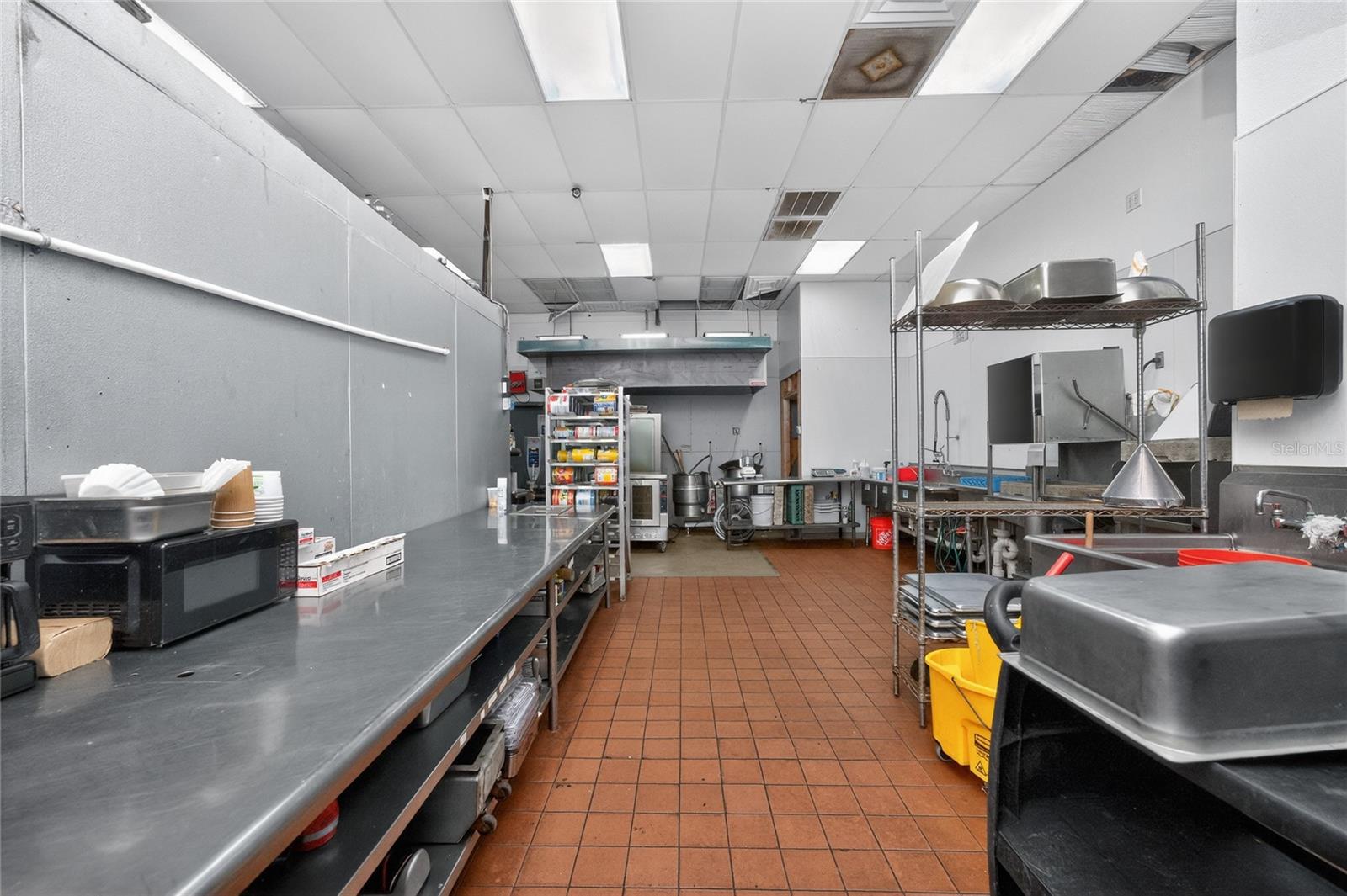 Image 28 of 66 For 23064 Harborview Road A And B An