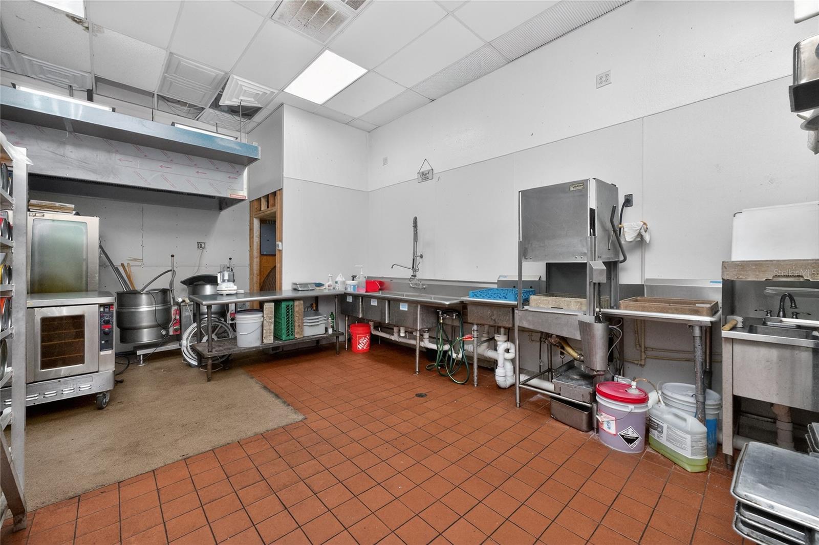 Image 30 of 66 For 23064 Harborview Road A And B An