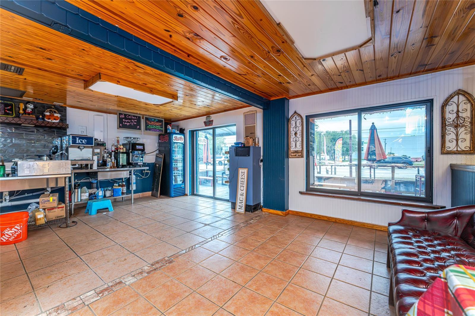 Image 9 of 66 For 23064 Harborview Road A And B An