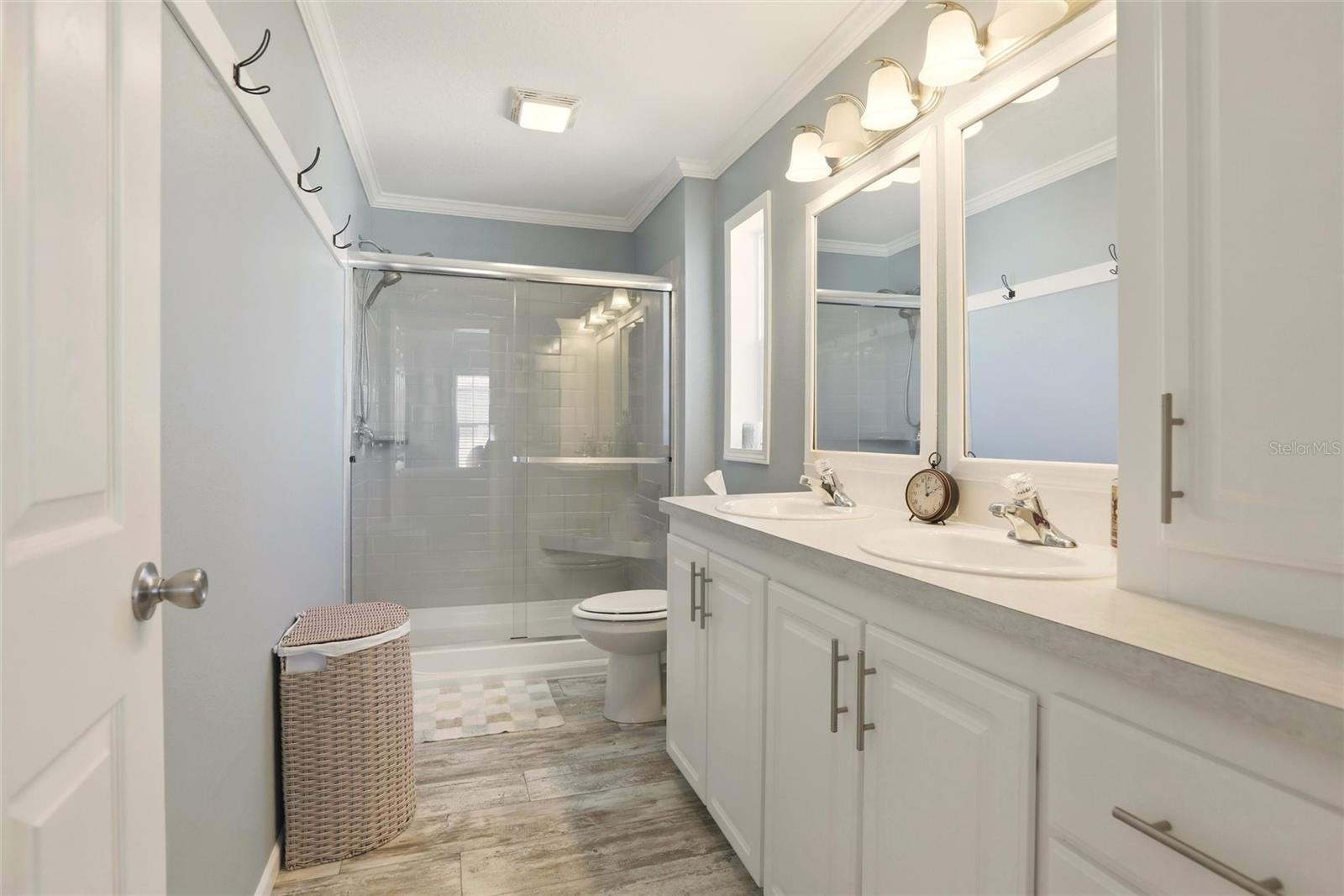 Image 11 of 30 For 24717 Snook Avenue 11 D