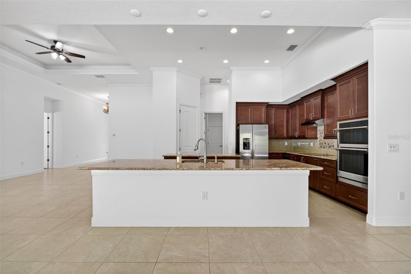 Image 13 of 52 For 3680 Pine Street