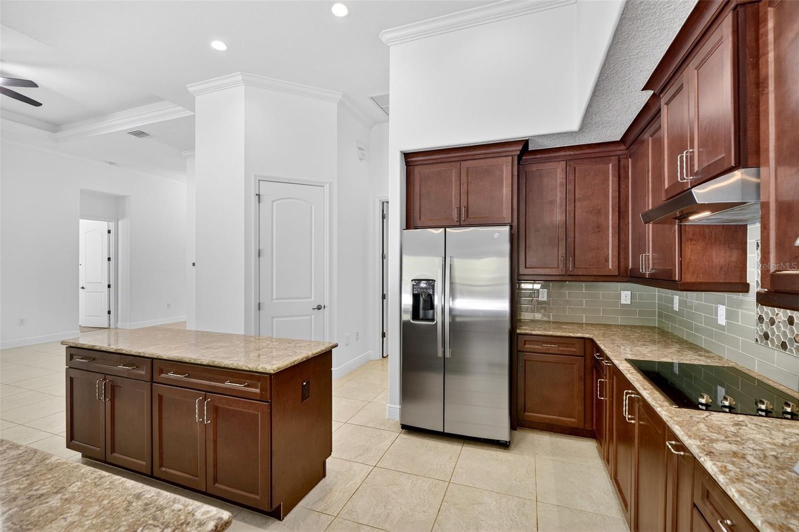 Image 14 of 52 For 3680 Pine Street