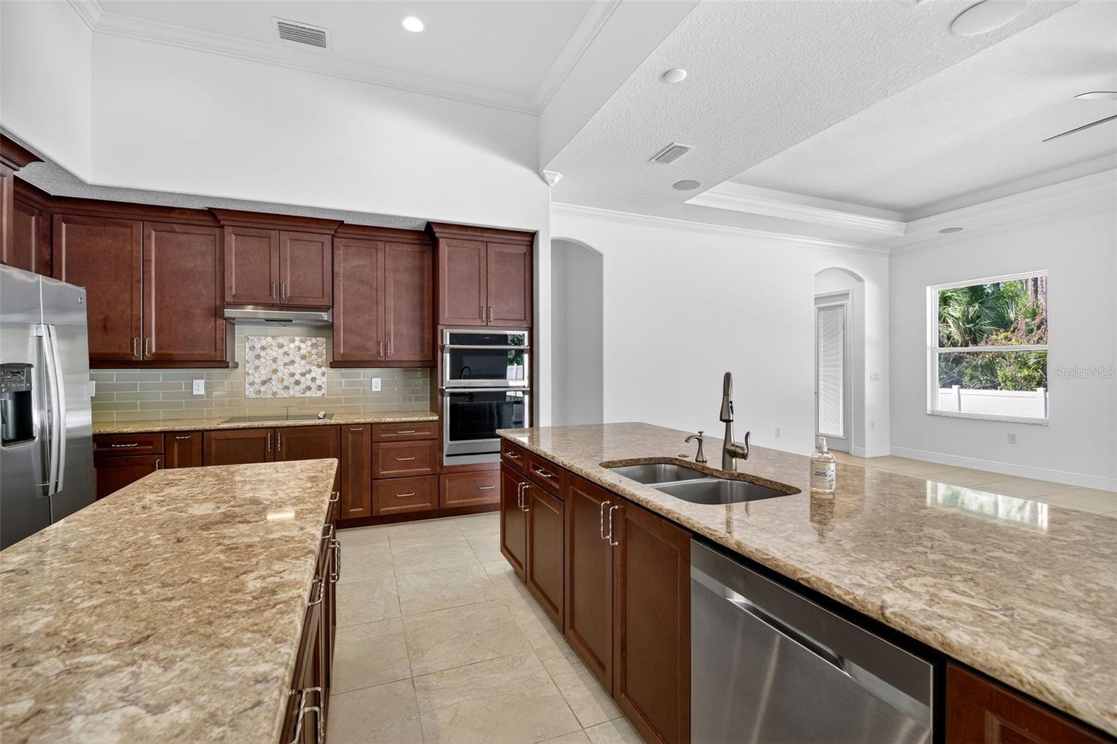 Image 16 of 52 For 3680 Pine Street