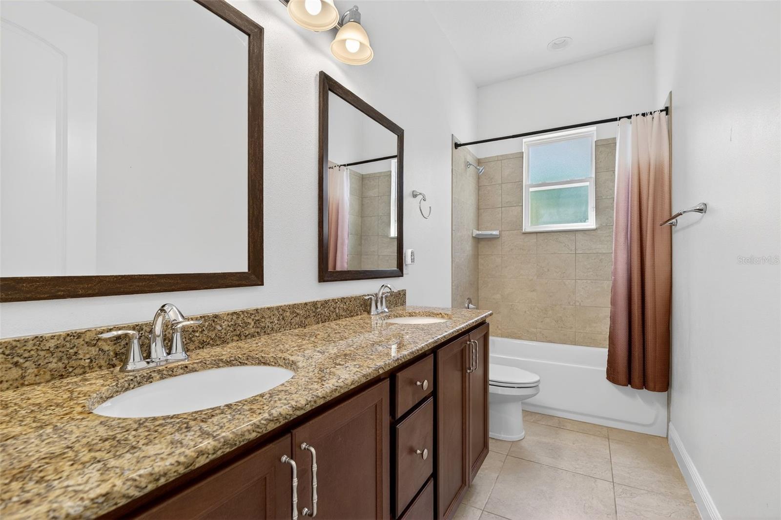 Image 29 of 52 For 3680 Pine Street