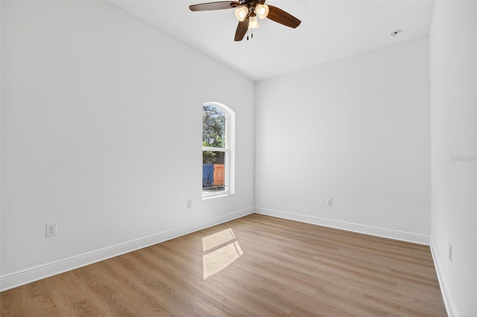 Image 30 of 52 For 3680 Pine Street