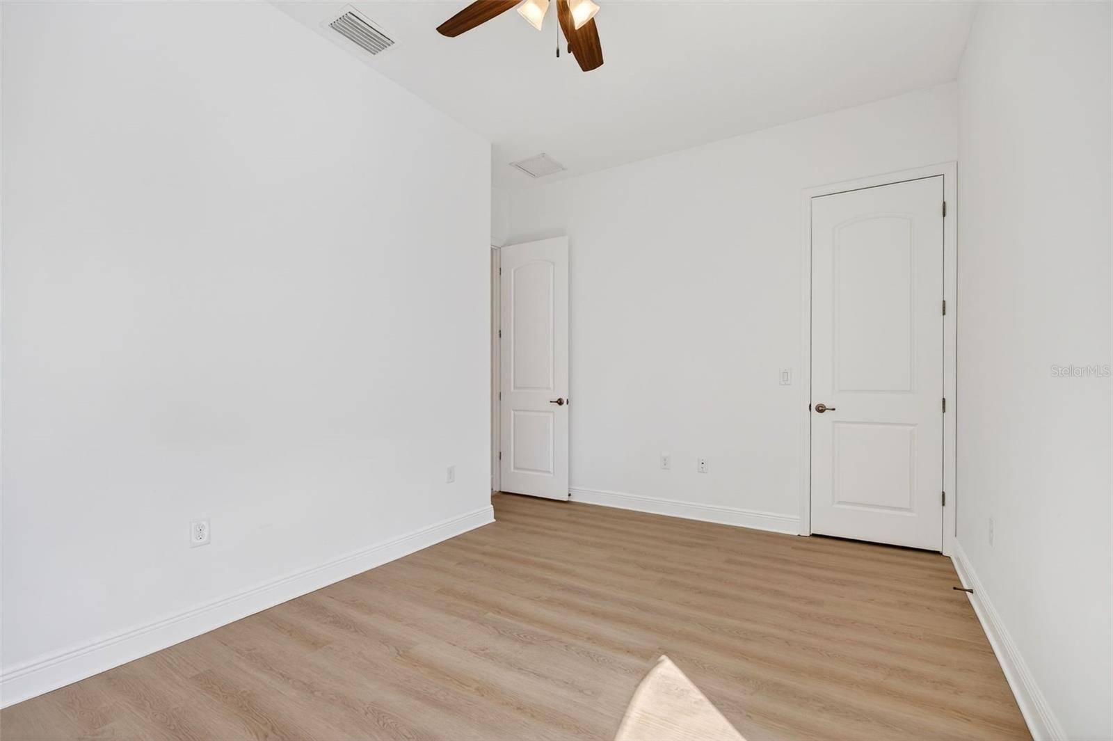 Image 31 of 52 For 3680 Pine Street