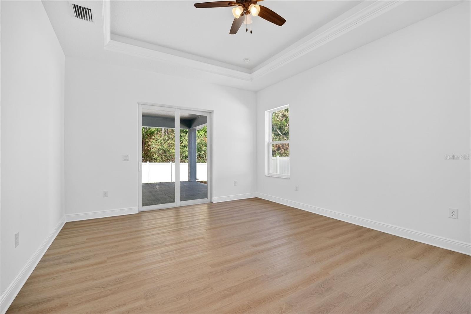 Image 32 of 52 For 3680 Pine Street