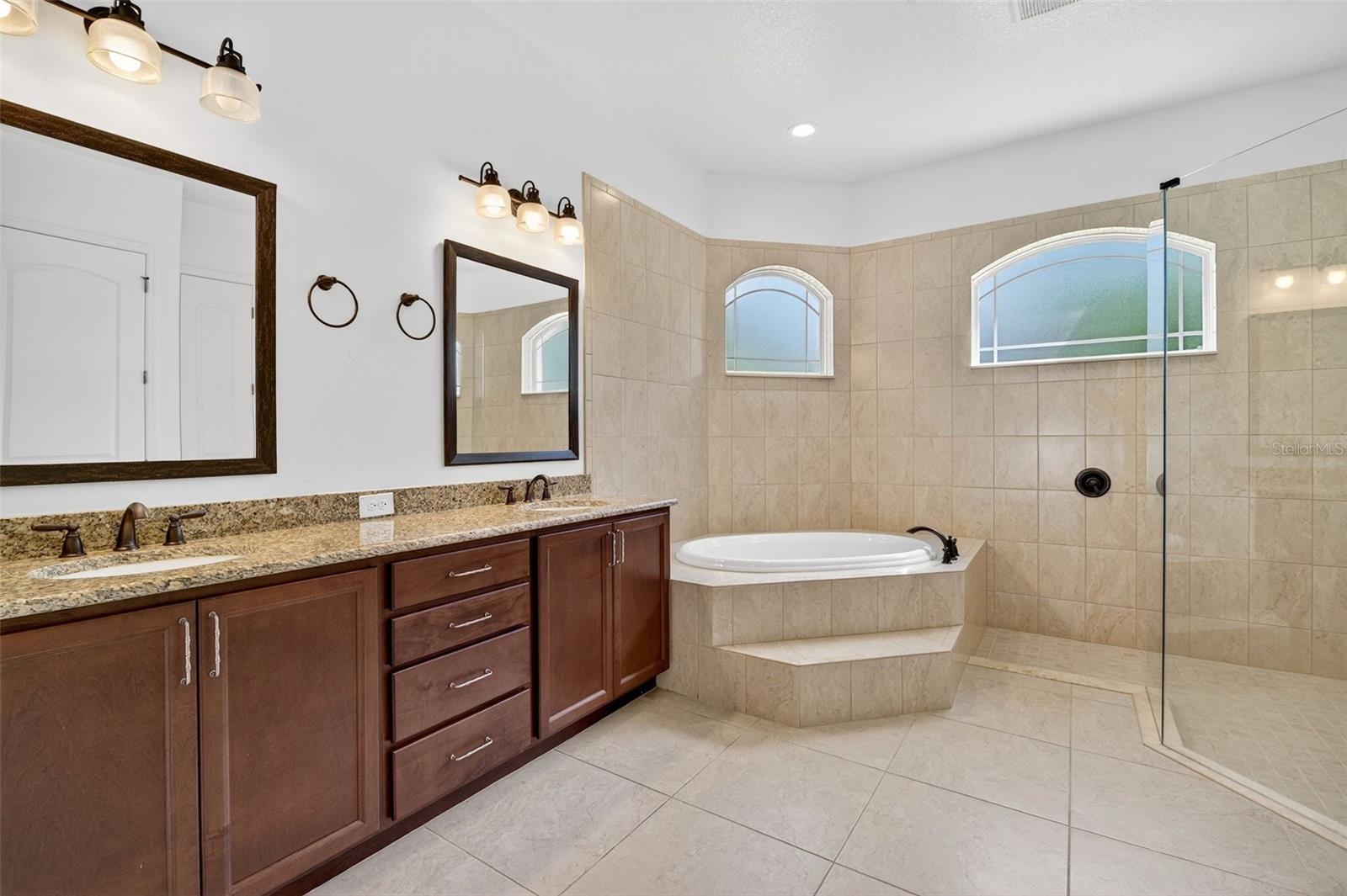 Image 35 of 52 For 3680 Pine Street