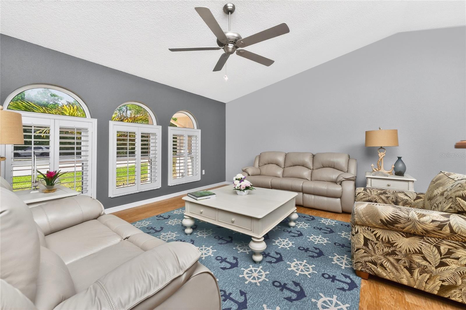 Image 10 of 56 For 100 Angol Street