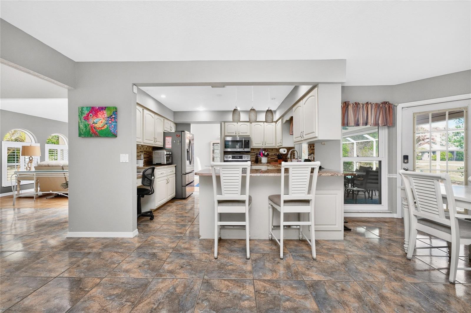 Image 14 of 56 For 100 Angol Street