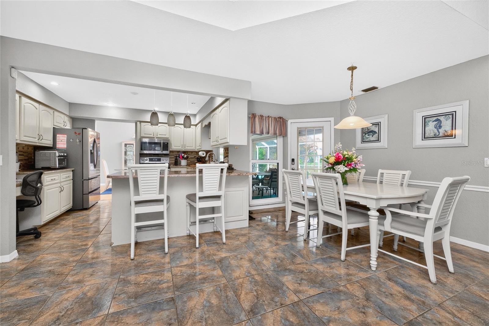 Image 15 of 56 For 100 Angol Street