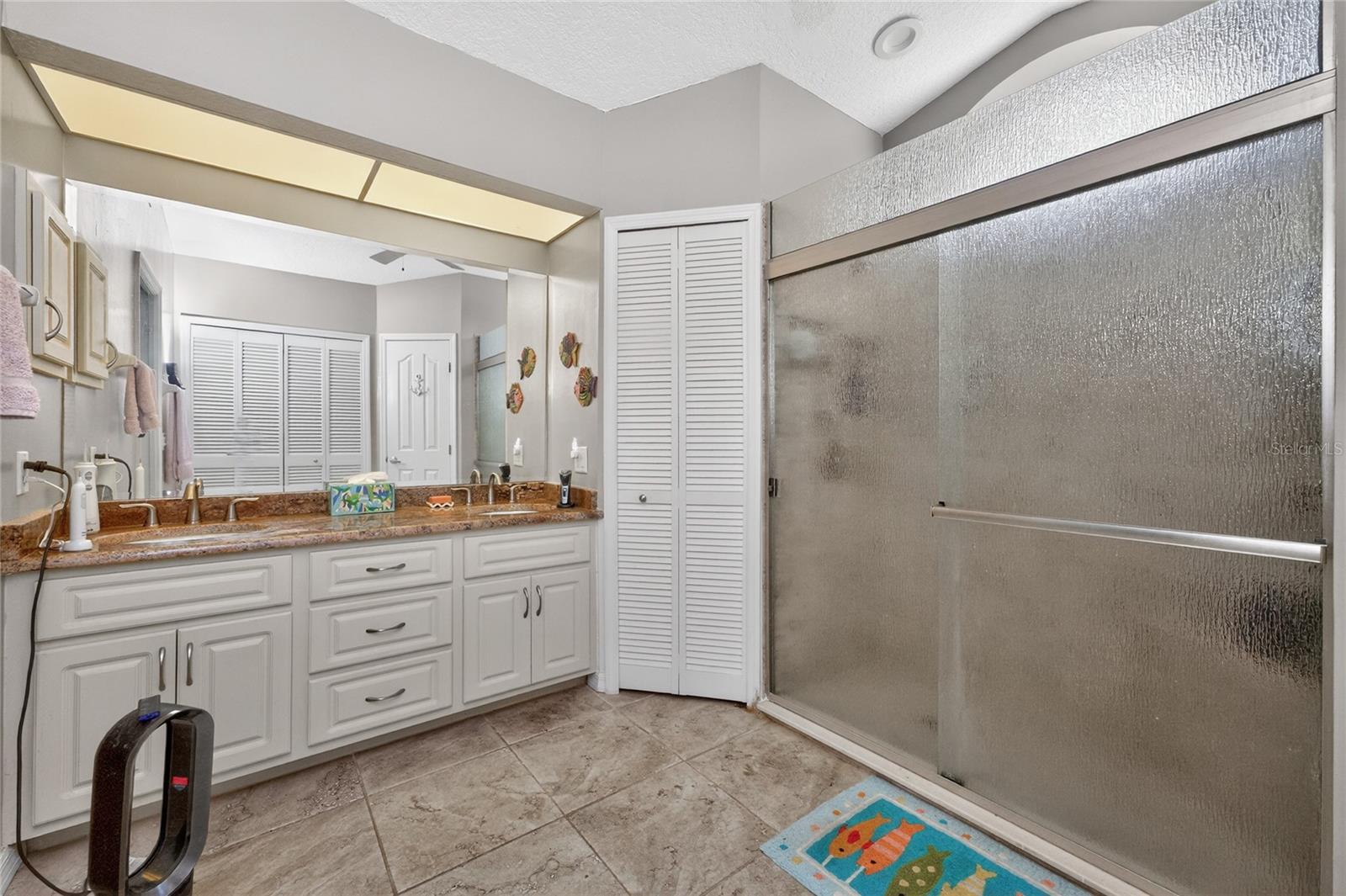 Image 32 of 56 For 100 Angol Street