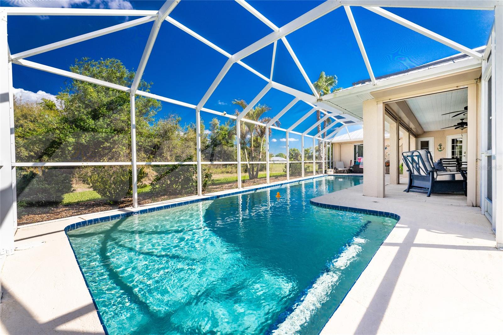 Image 44 of 56 For 100 Angol Street